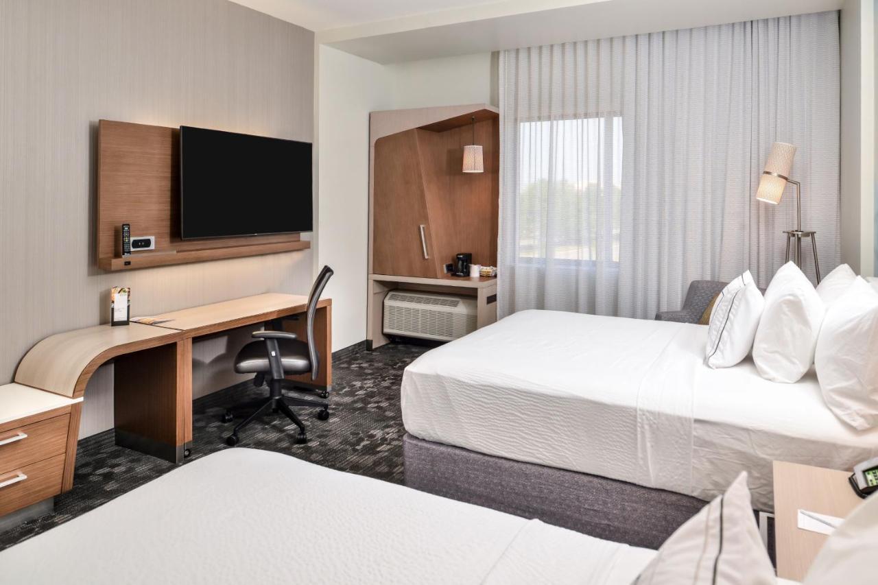 Courtyard By Marriott Charlotte Northlake Kültér fotó